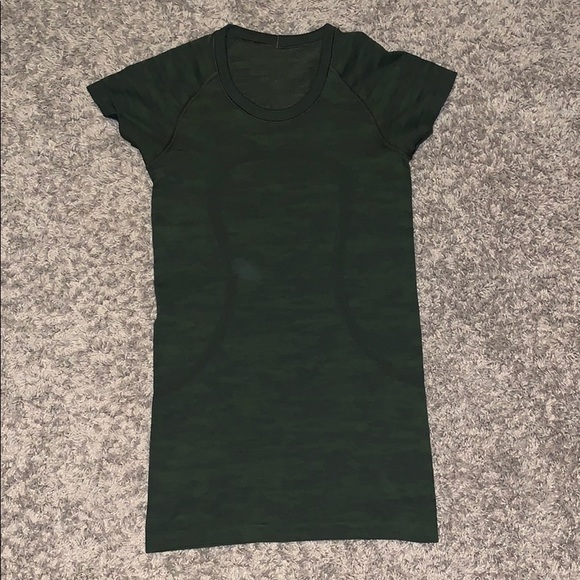 lululemon athletica Tops - Lululemon swiftly tech short sleeve camo